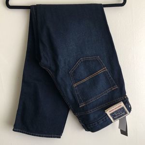 NWT - Abercrombie & Fitch | Classic Straight Jeans - NWT